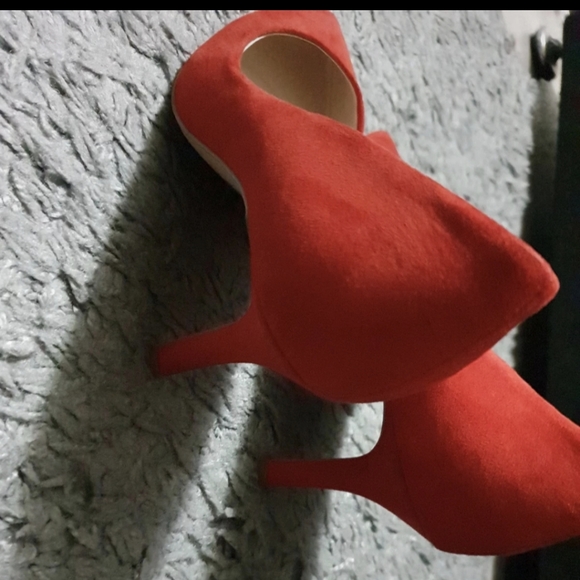 Size 5 High heels - Picture 3 of 3